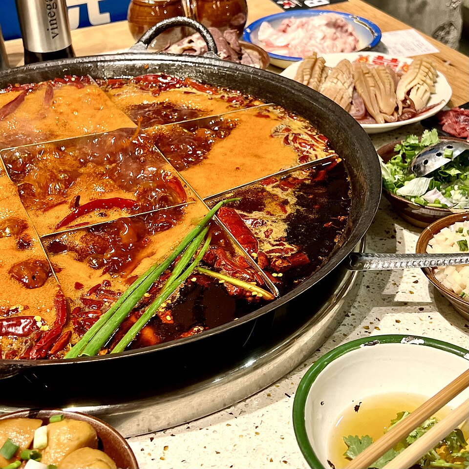 Nine-grid hotpot
