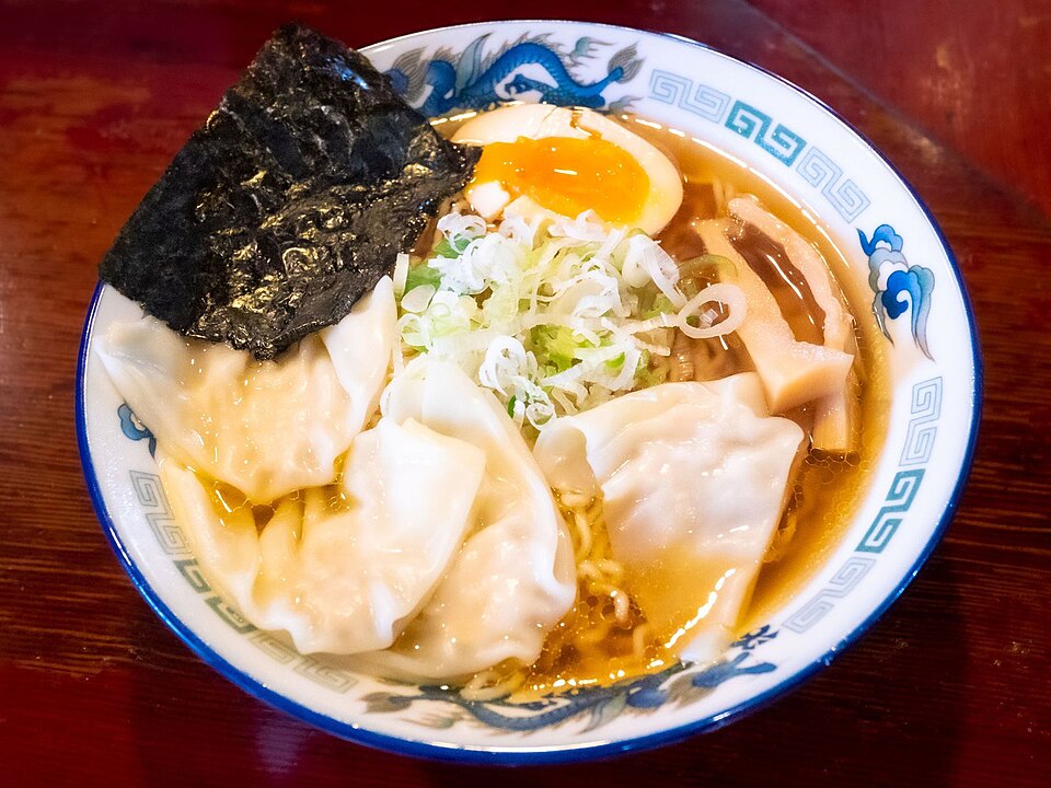 Wonton noodles